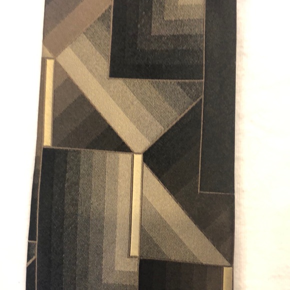 Geometric shapes Men’s Tie - Picture 3 of 3